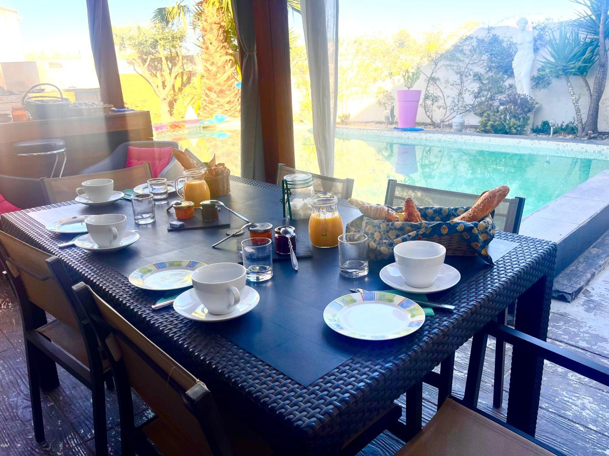 Villa Des Romieux Pinet  外观 照片